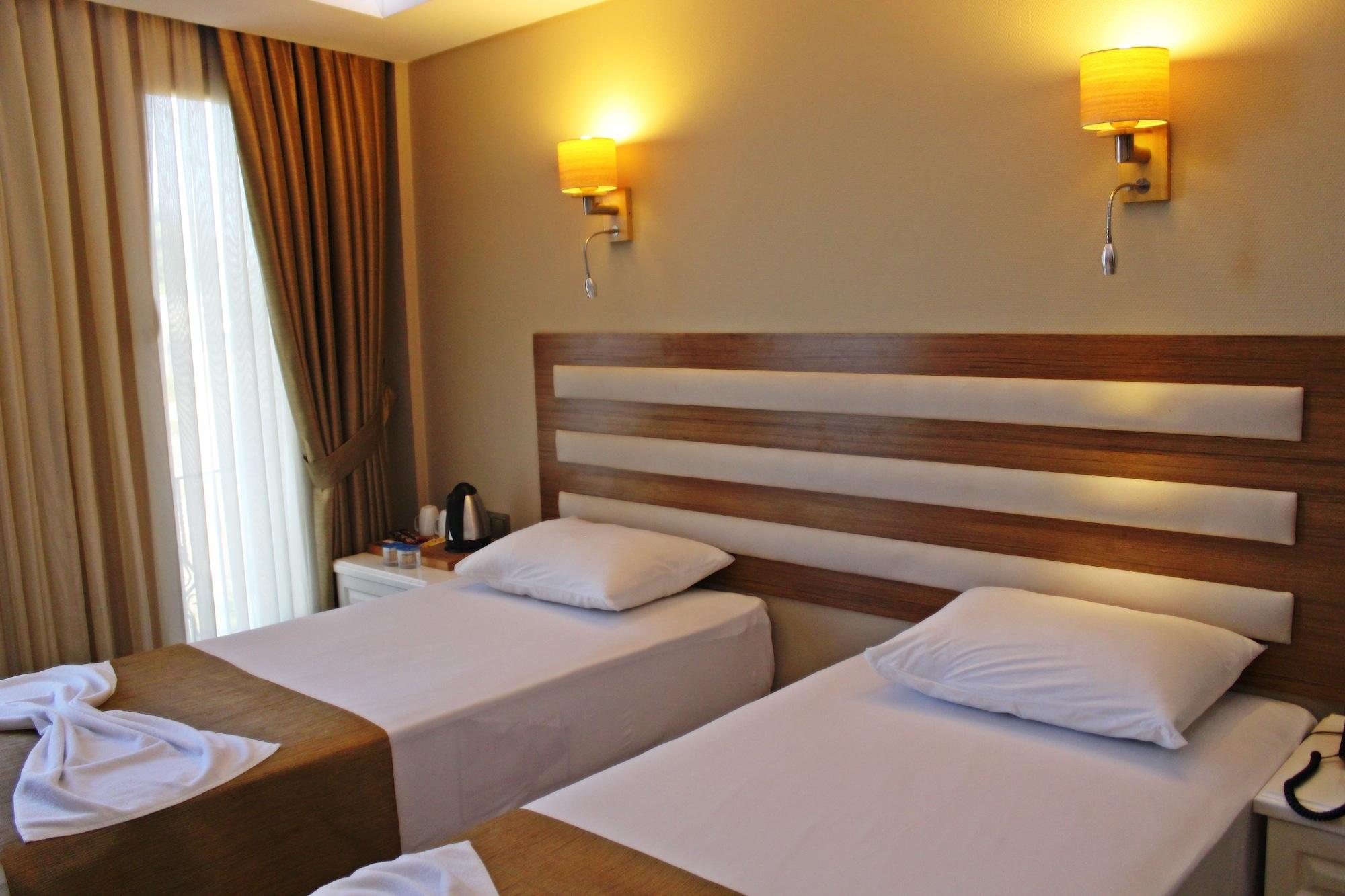 Feza Otel Trabzon Bagian luar foto