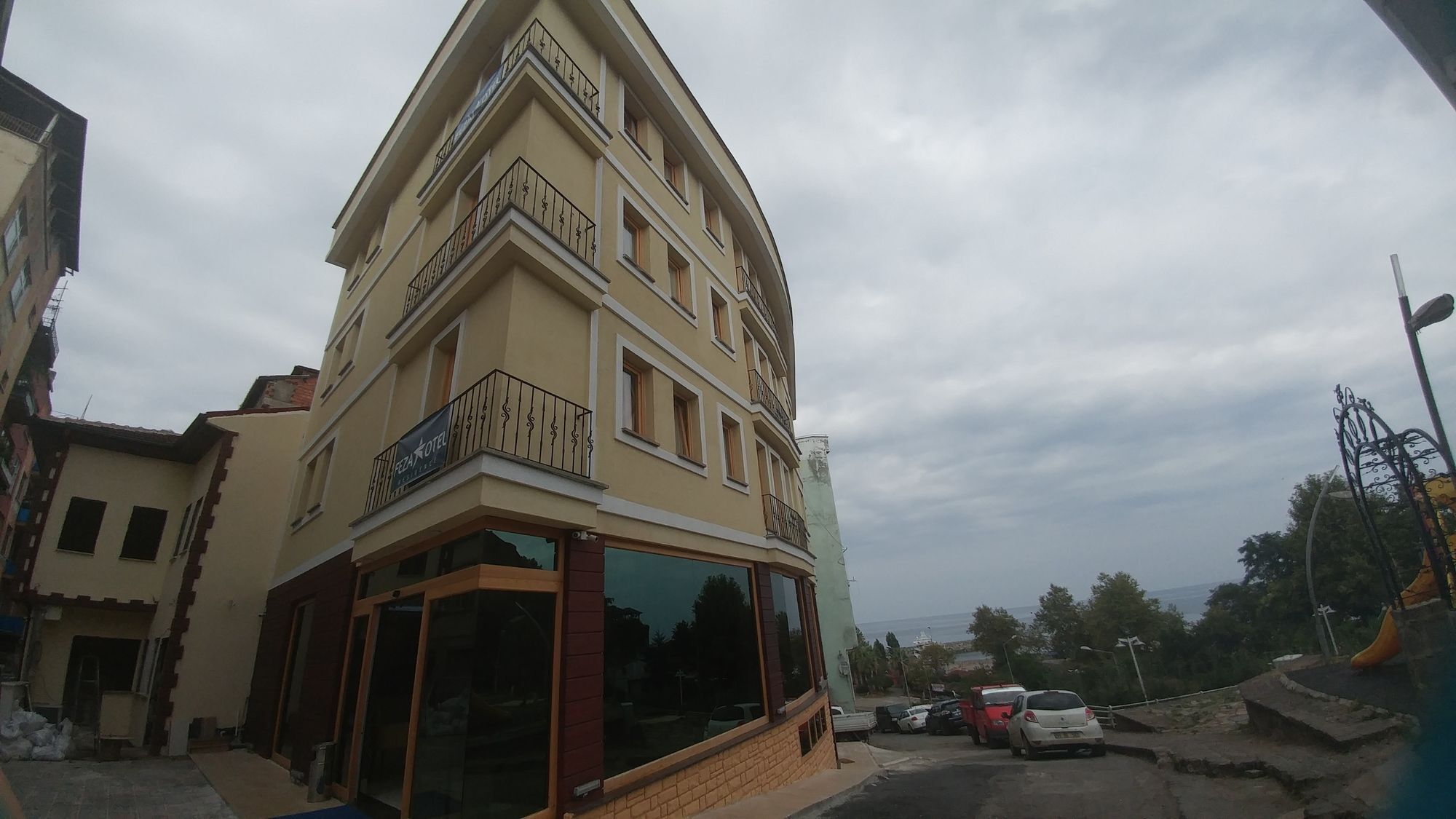 Feza Otel Trabzon Bagian luar foto